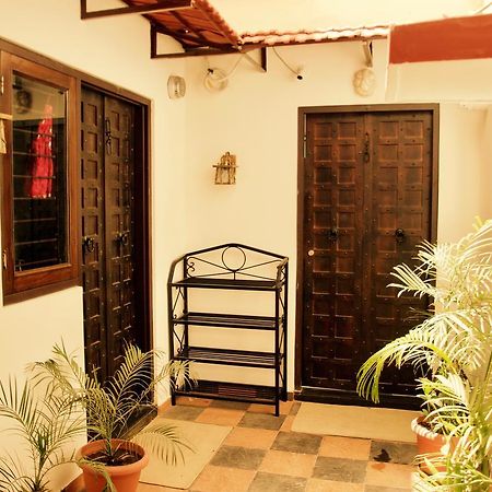 Pathik Niwas Bed & Breakfast Jaipur Bagian luar foto