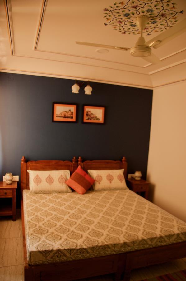 Pathik Niwas Bed & Breakfast Jaipur Bagian luar foto